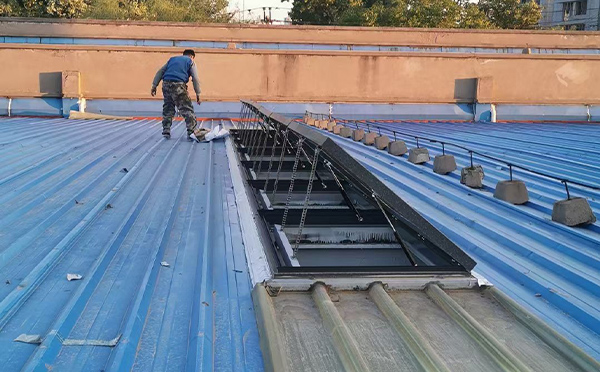 某区域性物流仓储中心临夏县排烟窗系统安装项目