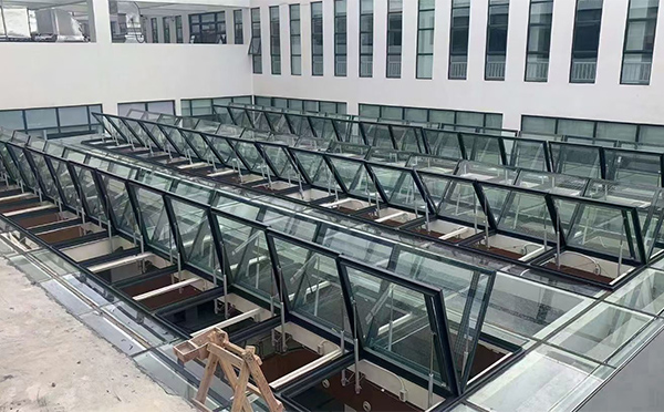 百安科技有限公司近期临夏县排烟窗项目案例分享 百安科技有限公司近期临夏县排烟窗项目案例分享