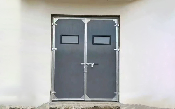 临夏县工业门在高温作业区域的运行表现